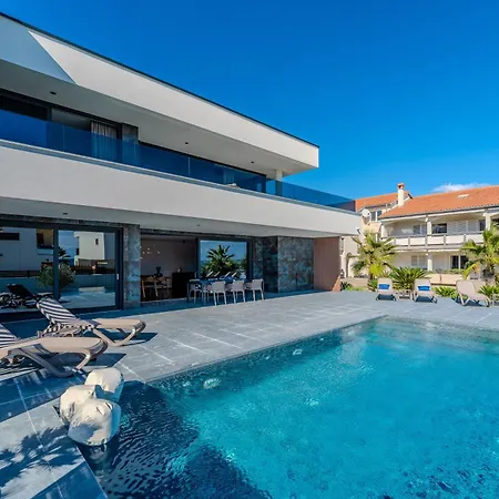Suva Punta Luxe *