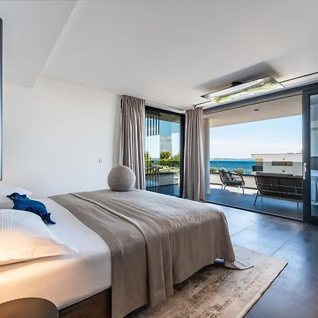 Villa Suva Punta Luxe Vir