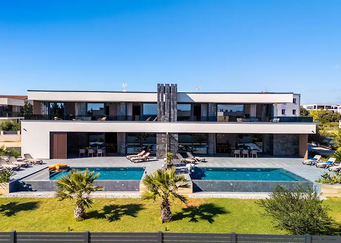 Villa Suva Punta Luxe Vir