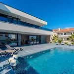 Suva Punta Luxe *