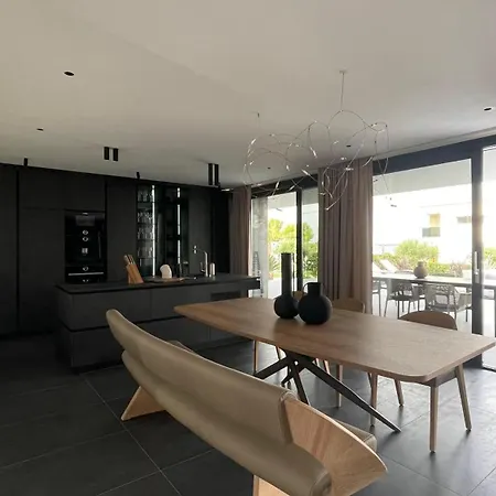 Suva Punta Luxe Villa Vir