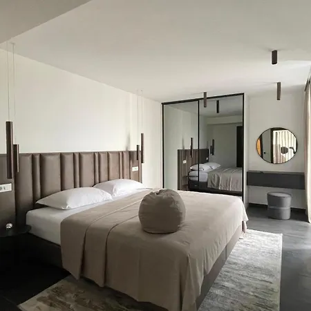 Suva Punta Luxe Vir