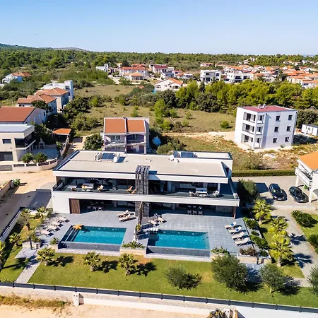 Villa Suva Punta Luxe Vir