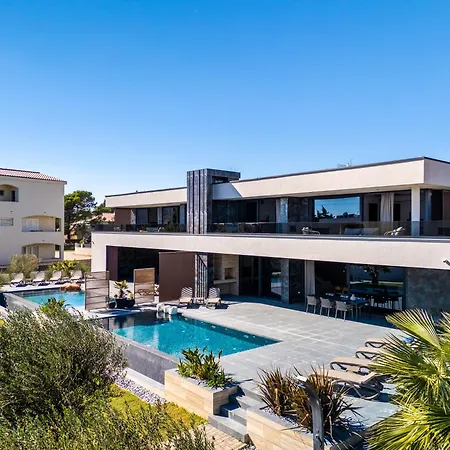Suva Punta Luxe Villa