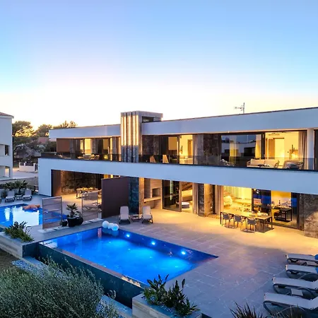 Suva Punta Luxe Villa Vir